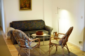 Ad image: Zentrum  voll möbl. gr. 3,5  Zi. mit Flair  Uni/Innenstadt