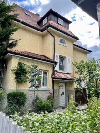 Ad image: Helles WG-Zimmer mit eigenem Balkon in Rheinfelden Zentrum möbliert