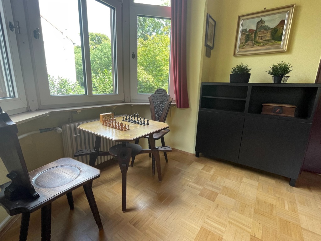 WG-Zimmer City Bürgerreuther Straße 31 - Schachecke  in unserem Wohnzimmer.