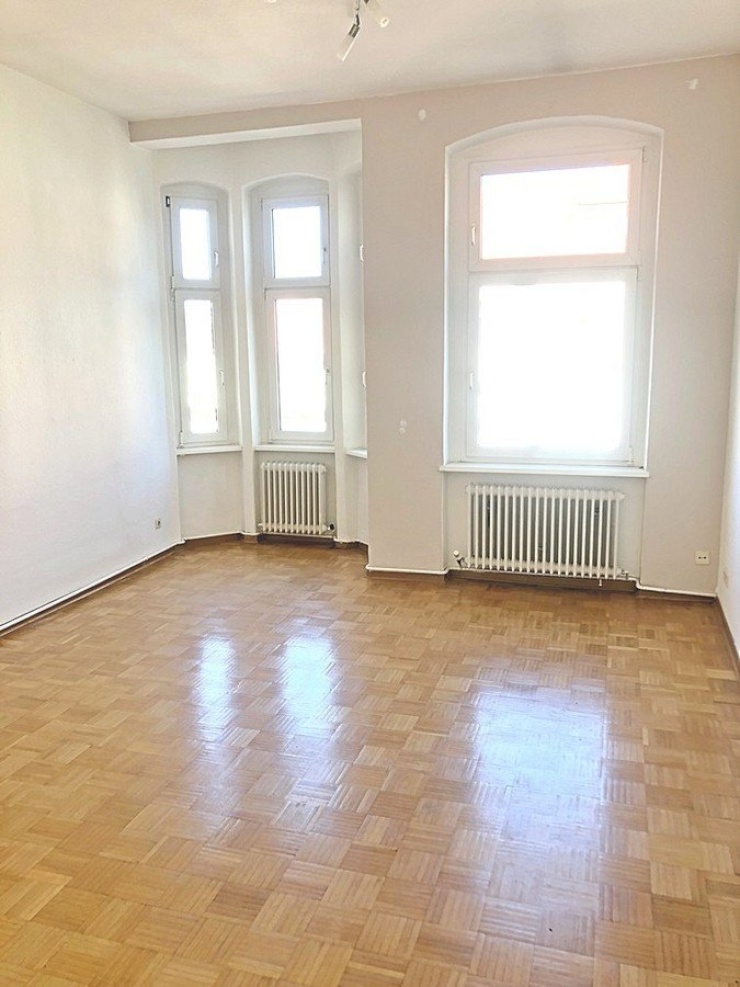 Erst wieder ab Dienstag den 5.9. melden bitte! 1 room next to Tegel