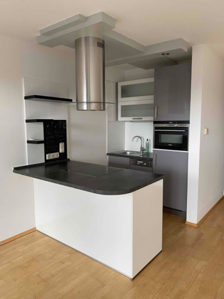 Helle teilmöblierte 1Zimmer Wohnung mit zusätzlichem Schlafzimmer