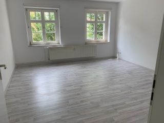 Imagen del anuncio: 1-Raum-Wohnung 28 qm im Dachgeschoss ab sofort frei!