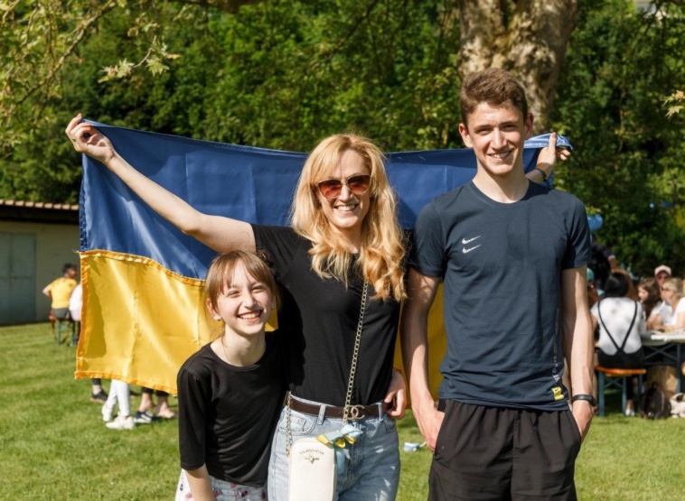 Anzeigenbild: Eine anständige Familie aus der Ukraine braucht dringend eine Unterkunft