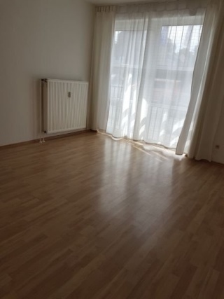 Helles Apartment (23 qm) in Uni- und Stadtzentrum-Nähe mit eigener Küche und Badezimmer.