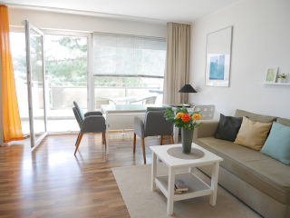 Anzeigenbild: Helle freundliche Wohnung, im Grünen und schnell in Düsseldorf