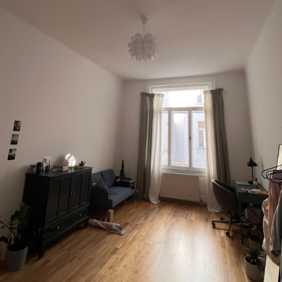 Wunderschönes ruhiges sehr zentrales Wg Zimmer - Möbliertes WG Zimmer ...