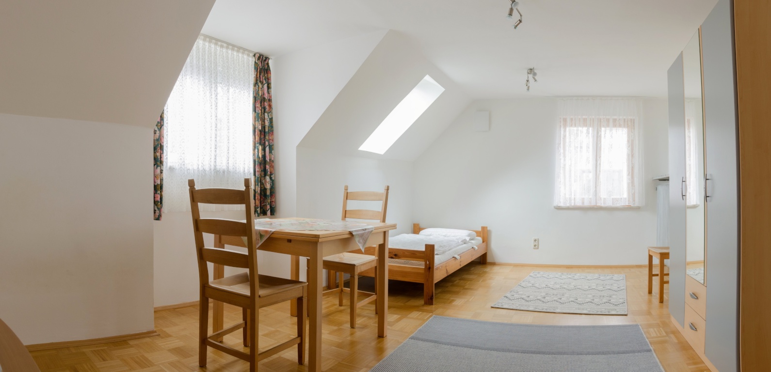 Habitación en WG Ergolding Schwalbenstr. 16 - Westzimmer Bild 2