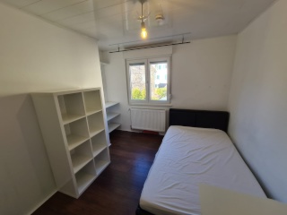 Anzeigenbild: Möbliertes Zimmer in kernsaniertem Haus Nähe FH, Bosch und Westbahnhof