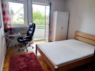 Anzeigenbild: WG-ZIMMER ca. 20m2 in AB ruhiger 2er WG in komf. 3 ZKBB
