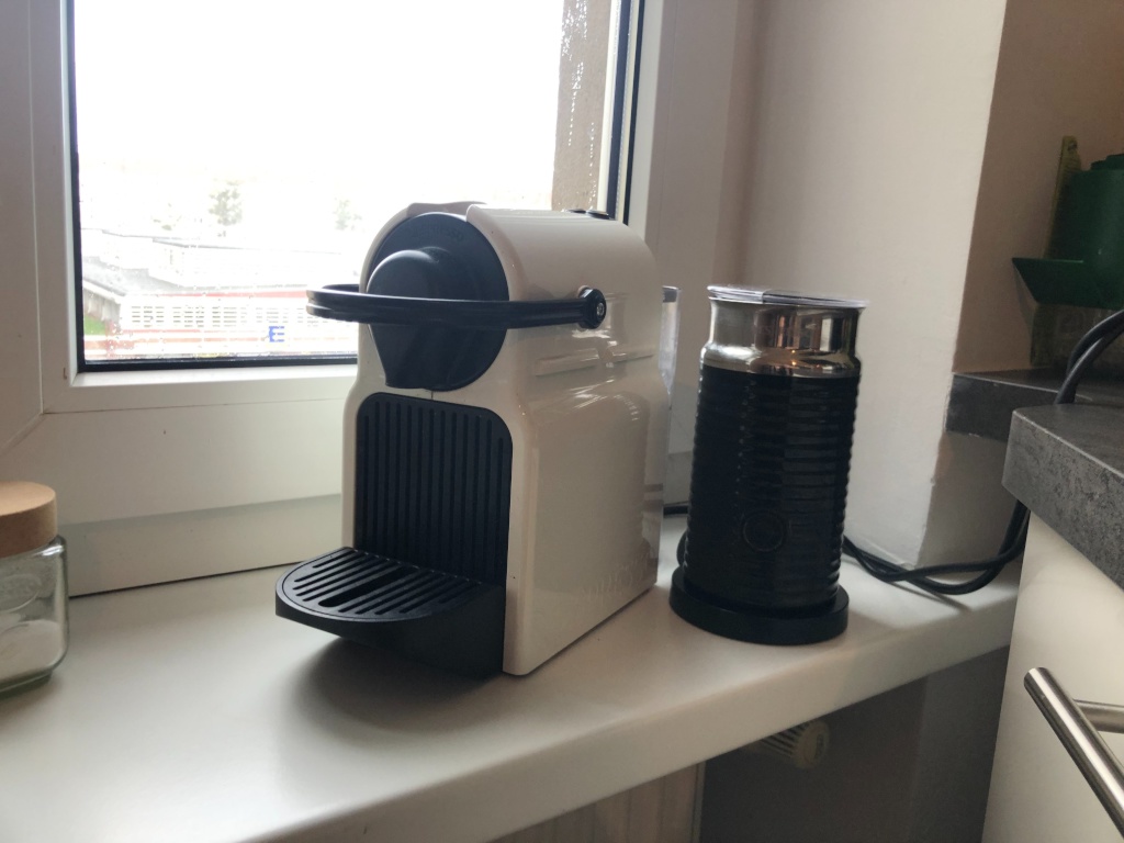 Renovierte Altbauwohnung - stylish eingerichtet 01.03.25 - 30.06.25 – 14050 Berlin Charlottenburg – Vorschaubild 9
