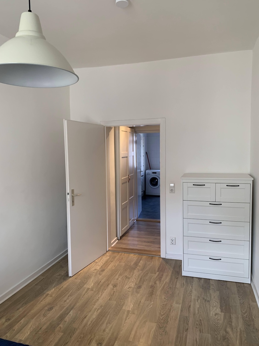 Möblierte helle 2-Zimmer-Wohnung im Zentrum, alle inbegriffen Furnished bright 2-room apartment in the center, all included – Angermünder Straße 6, 10119 Berlin Prenzlauer Berg – Vorschaubild 4