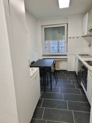 21qm grosses WG Zimmer in Karlsruhe-Mühlburg am Entenfang - Perfekt für Studenten oder Berufstätige -  Straßenbahn Anbindung nur 1 Gehminute entfernt, kostenlose KFZ Parkplätze 3 Gehminuten entfernt