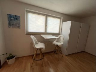 Anzeigenbild: Studio Goetheplatz - hell/minimalistisch/zentral.