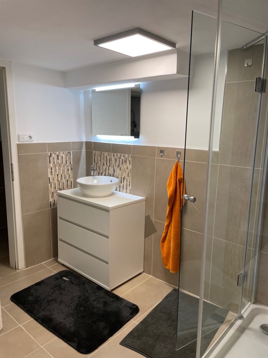 1-Zimmer-Wohnung Allach-Untermenzing Ganzenmüllerstrasse 28 - bad
