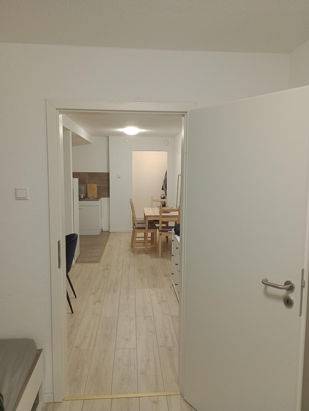 Bitte vernünftig LESEN!! Untermieter für möblierte 1,5 Zimmer-Wohnung gesucht - Nur 5 Min zum Hbf entfernt! – 40227 Düsseldorf Oberbilk – Vorschaubild 6
