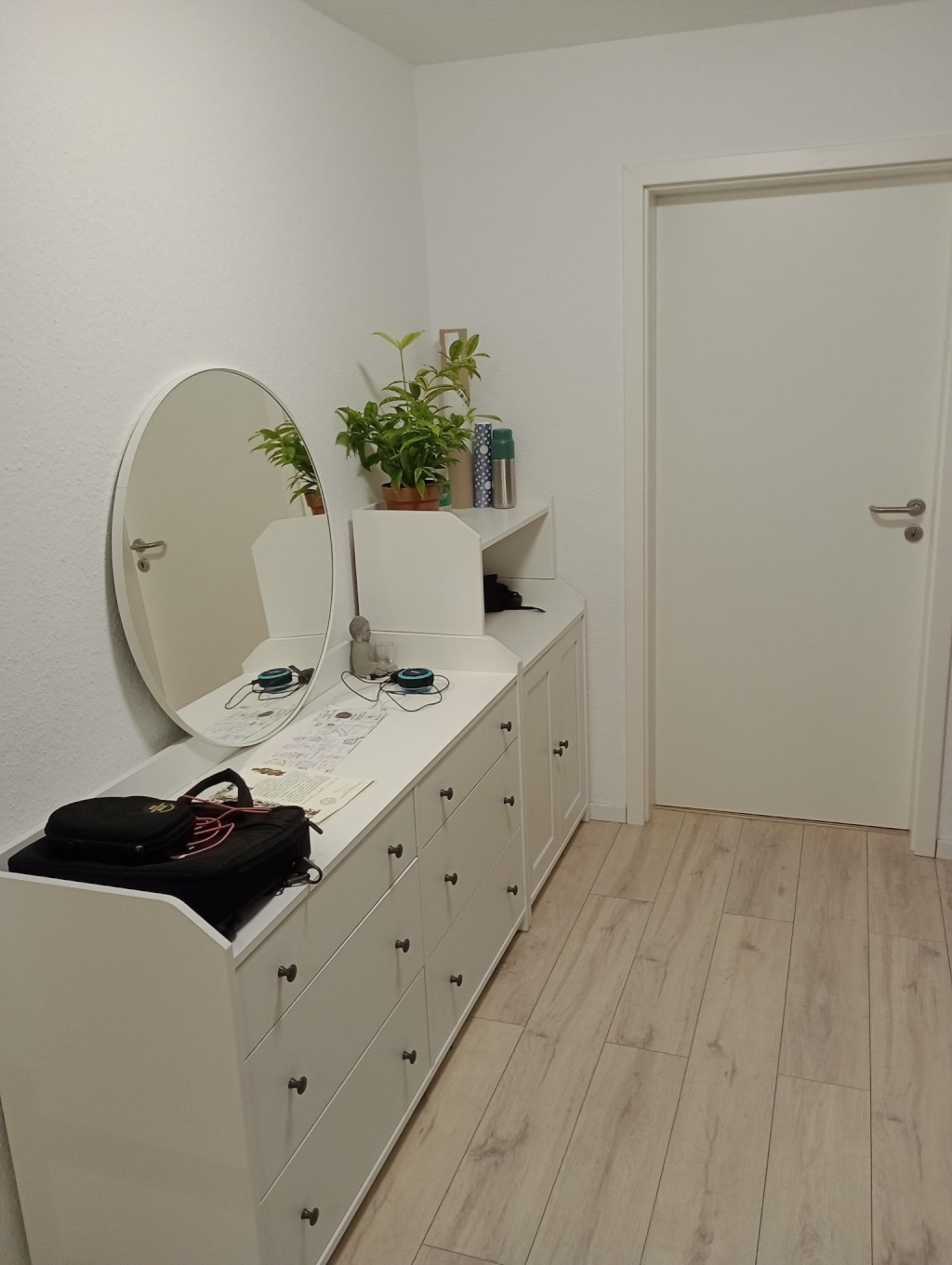 Bitte vernünftig LESEN!! Untermieter für möblierte 1,5 Zimmer-Wohnung gesucht - Nur 5 Min zum Hbf entfernt! – 40227 Düsseldorf Oberbilk – Vorschaubild 4