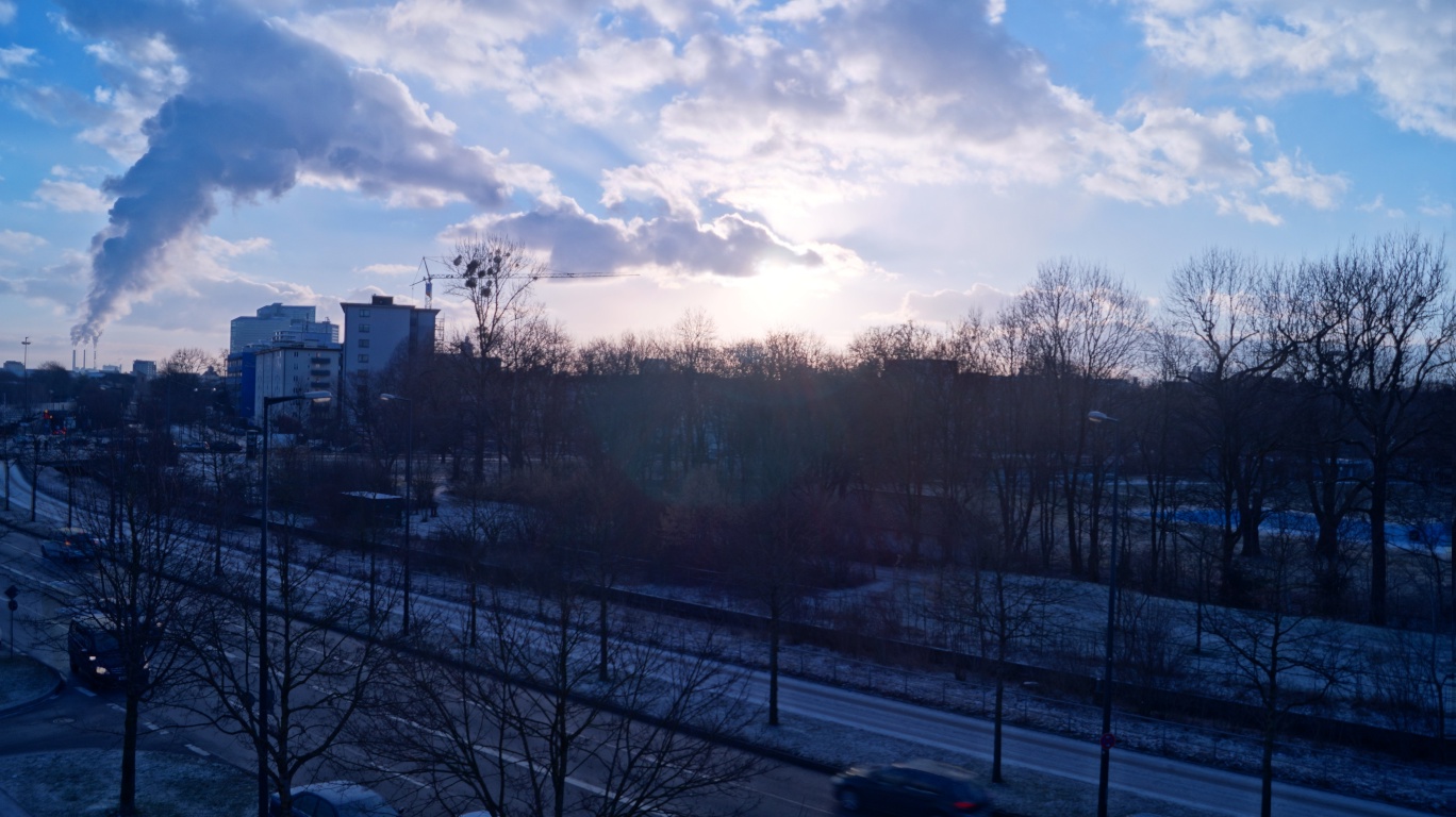 Wohnung Milbertshofen-Am Hart Petuelring - View from the living room, in front of Luitpoldpark