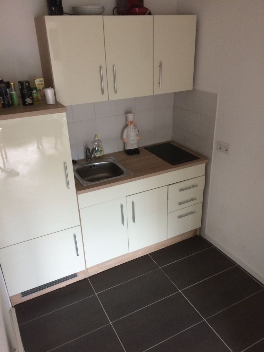 Helle, möblierte 2-Zimmer-Wohnung Düsseldorf mit Küche + Balkon – 40472 Düsseldorf Rath – Vorschaubild 6