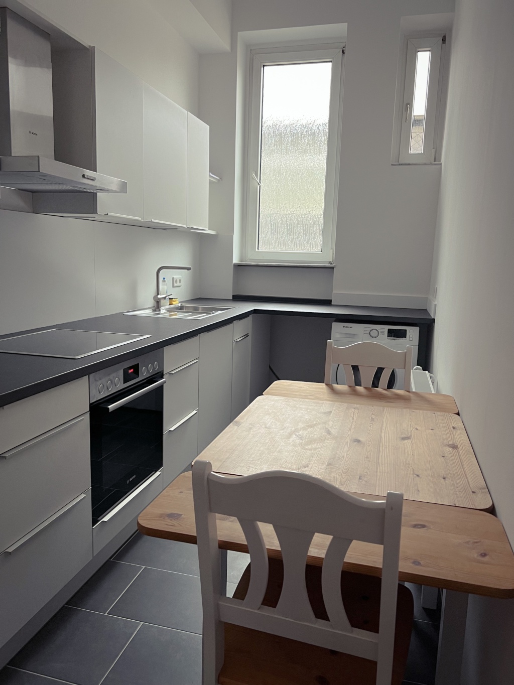 WG-Zimmer Bahnhofsviertel Münchener Straße - Kitchen