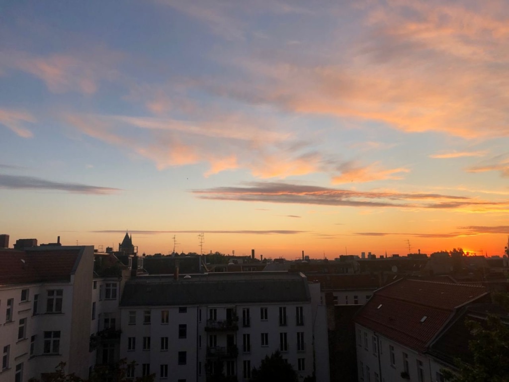 Flat Friedrichshain-Kreuzberg Willibald-Alexis Straße 4 - Typical sunset