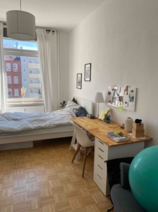 Anzeigenbild: Ein Zimmer in 3-Zimmerwohnung in Tunnelstraße