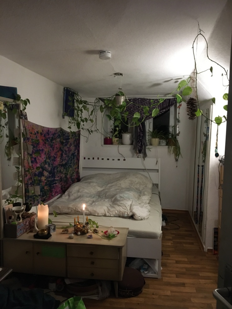 Zwischenmiete gesucht! 10qm , 255, Miete, gemeinschaftliche liebe WG