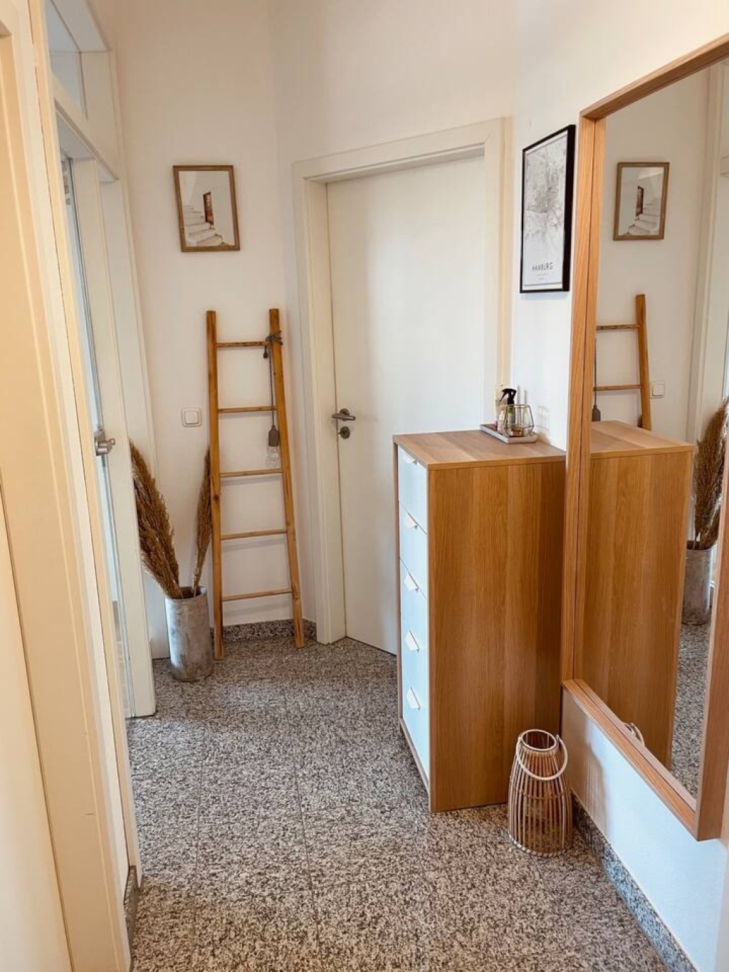 Möblierte 2-Zimmer-Wohnung nähe Stadtpark (17.09. - 13.12. - flexibel) – -, 22305 Hamburg Barmbek-Nord – Vorschaubild 3