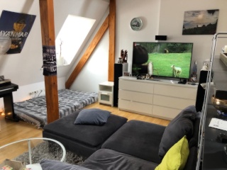 20 qm Schlafplatz in schicker DG-Wohnung