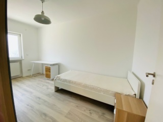 4er WG im 3 Parteien Haus mit Garten - 1.OG / Zim. 4 / vollmöbliert - Nürnberg, Kleestraße 41