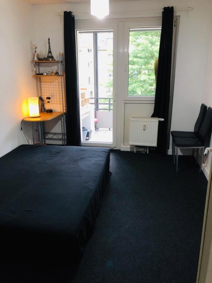 Room for rent in Koln Haus in KölnBuchforst