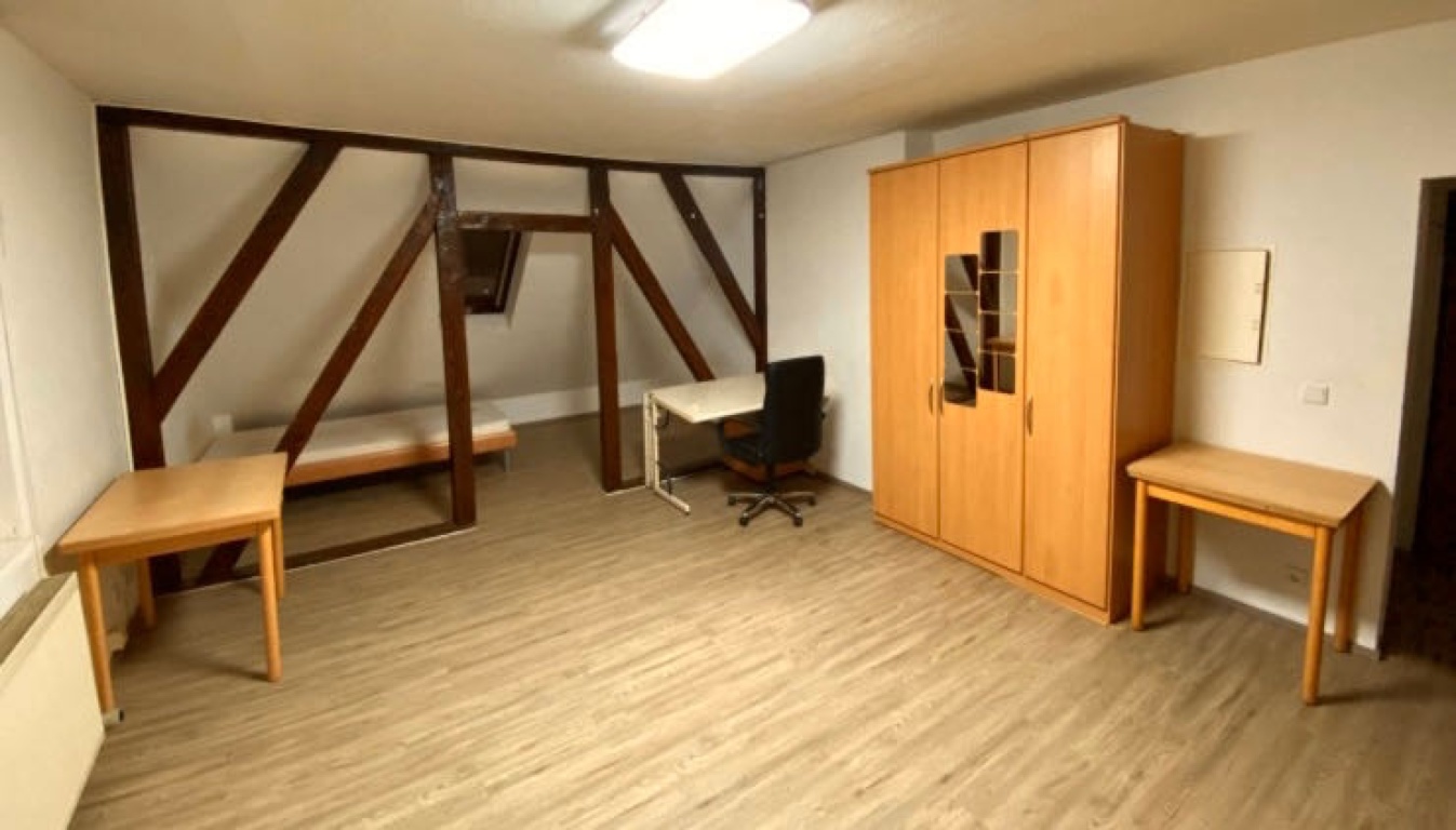 WG-Zimmer Hartenberg/Münchfeld Mombacher str. 87 - Apartment im DG