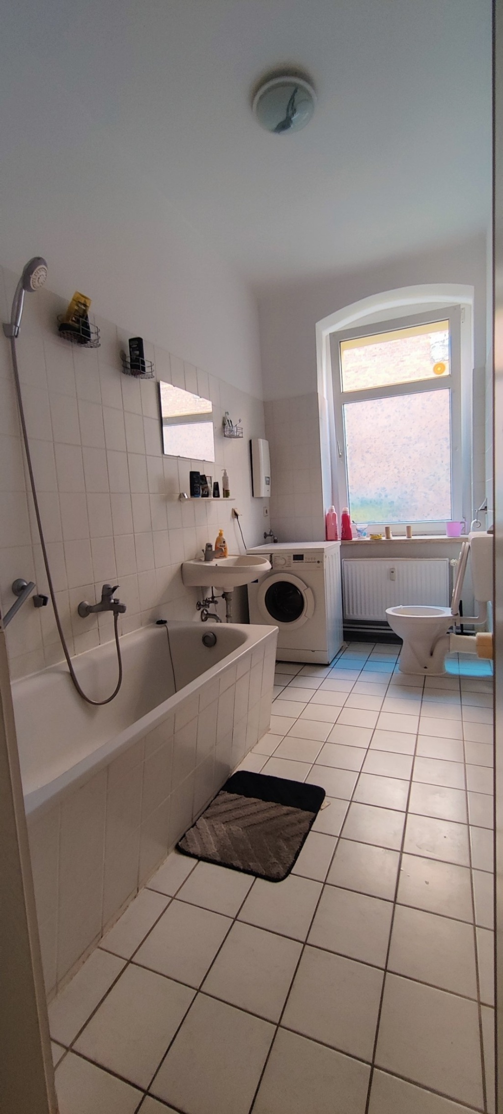 Ein komplett eingerichtetes Zimmer in einer zwei Gemeinschaftswohnung. One fully-furnished room in a two shared apartment. – harsdorfer strasse, 6, 39108 Magdeburg Stadtfeld Ost – Vorschaubild 5