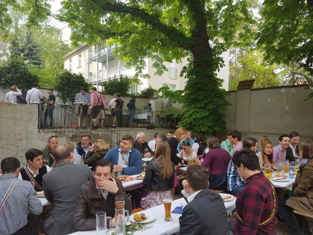 WG-Zimmer Schwabing-Freimann Dietlindenstraße 5 - Gemeinsame Feste