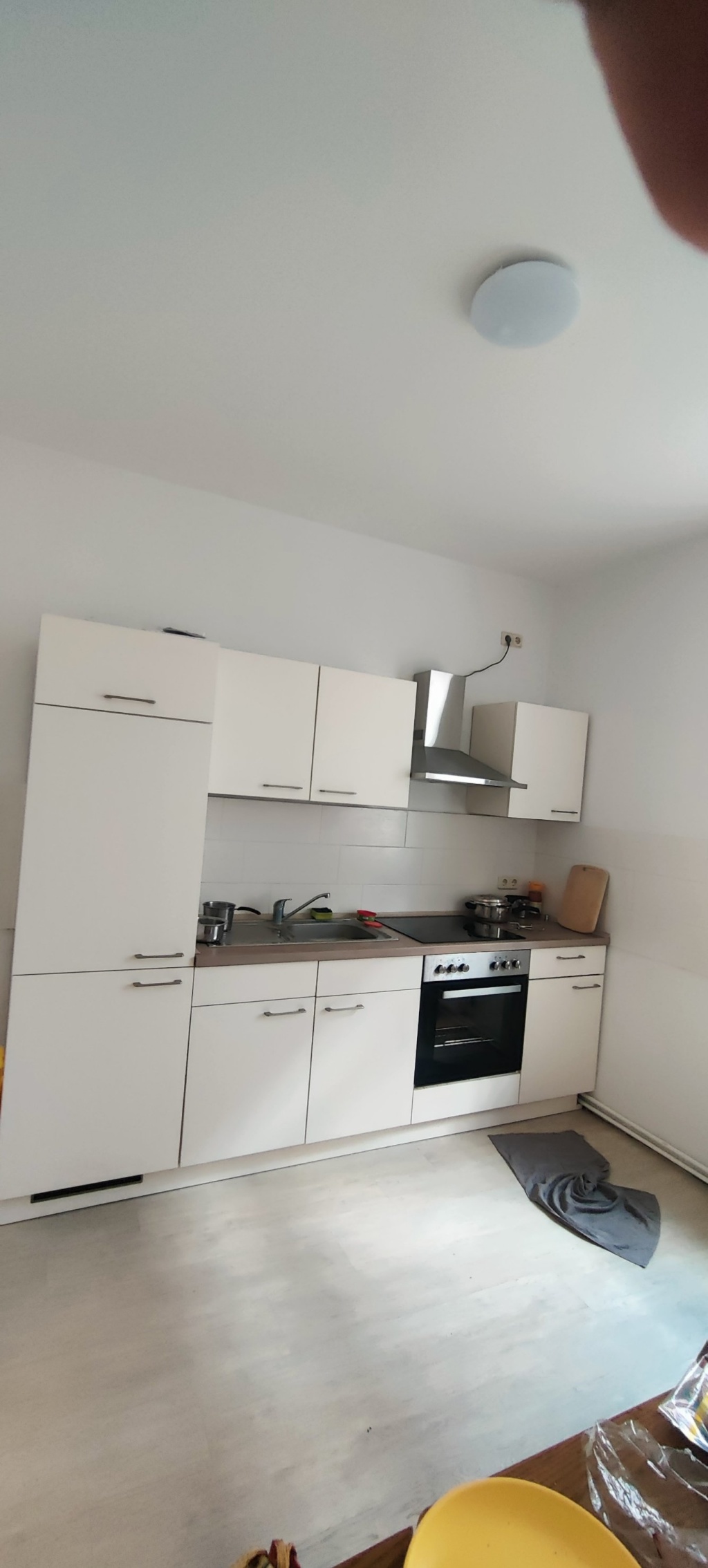Ein komplett eingerichtetes Zimmer in einer zwei Gemeinschaftswohnung. One fully-furnished room in a two shared apartment. – harsdorfer strasse, 6, 39108 Magdeburg Stadtfeld Ost – Vorschaubild 9