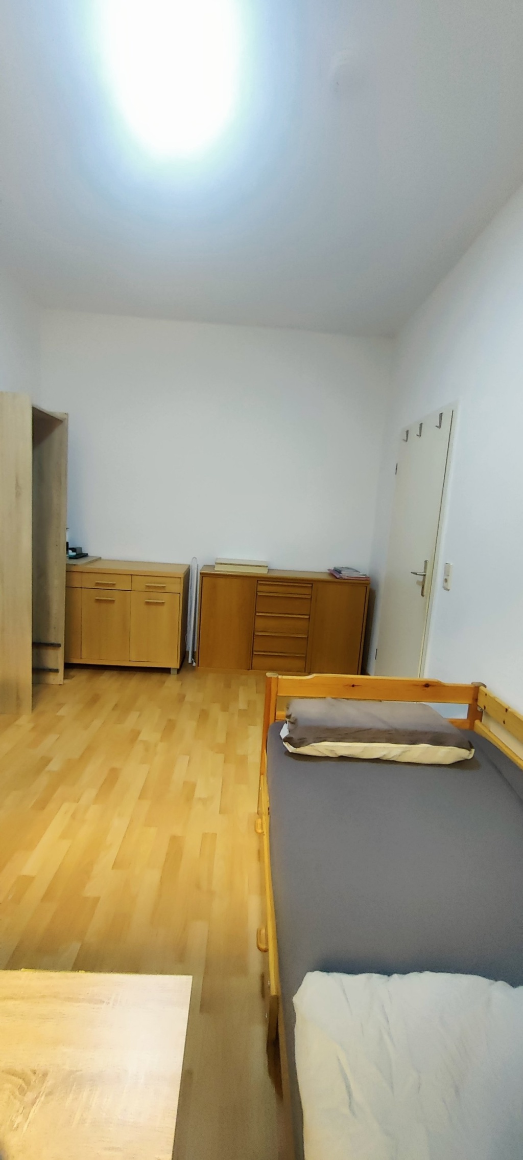 Ein komplett eingerichtetes Zimmer in einer zwei Gemeinschaftswohnung. One fully-furnished room in a two shared apartment. – harsdorfer strasse, 6, 39108 Magdeburg Stadtfeld Ost – Vorschaubild 11