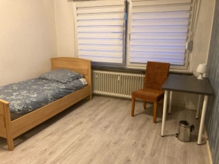 Anzeigenbild: 15qm Studentinnen WG voll möbliert inkl Küche+Geräte, Waschmaschine, Nähe Bochum! Uni Bochum ca 9km, Uni Dortmund ca 7,5km