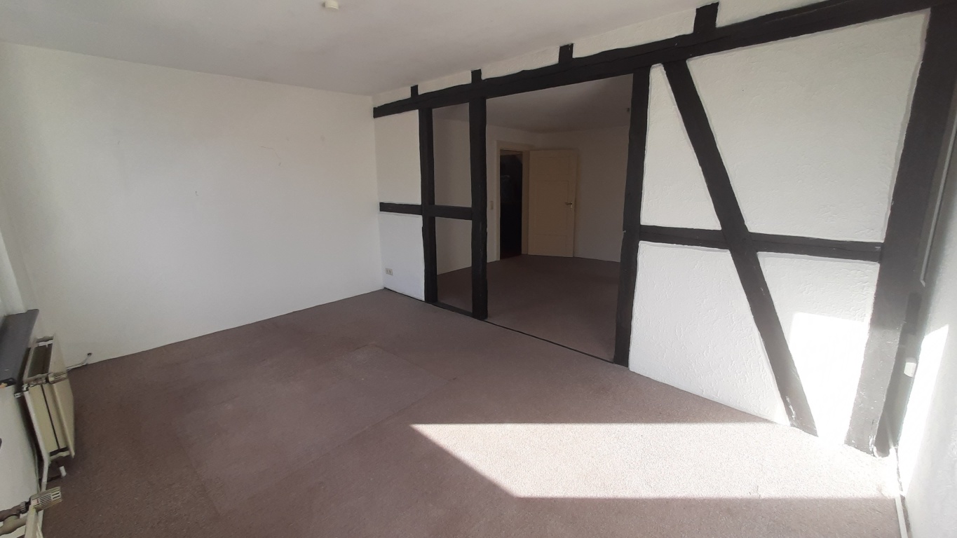 Helle 3-Zimmer-Dachgeschoss-Altbauwohnung in Lüneburg – Vor dem Neuen Tore, 21339 Lüneburg Weststadt – Vorschaubild 4