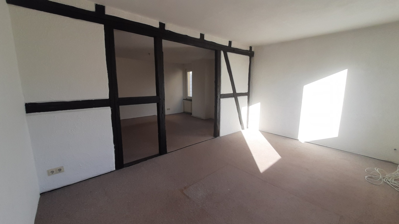 Helle 3-Zimmer-Dachgeschoss-Altbauwohnung in Lüneburg – Vor dem Neuen Tore, 21339 Lüneburg Weststadt – Vorschaubild 3