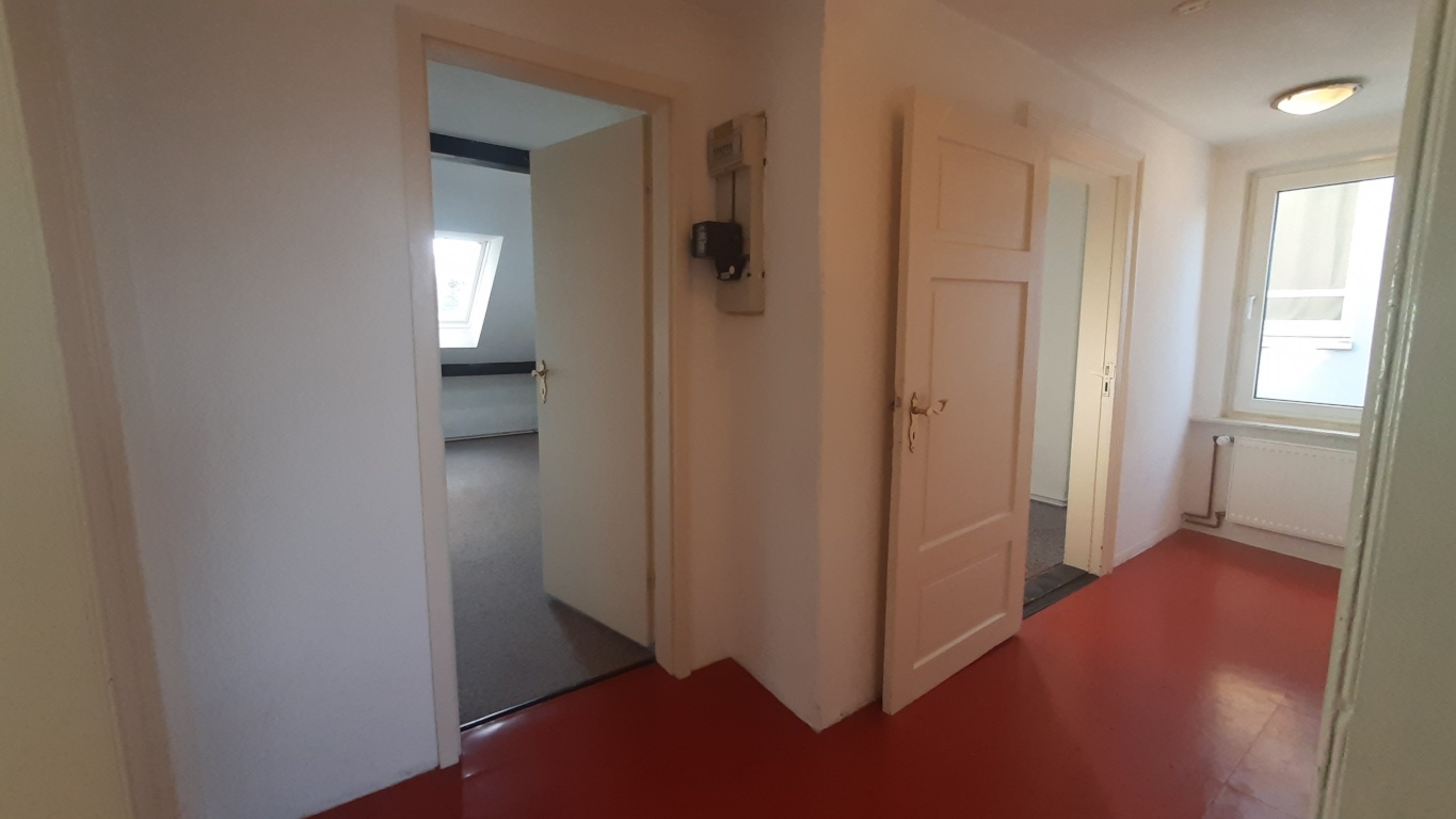 Helle 3-Zimmer-Dachgeschoss-Altbauwohnung in Lüneburg – Vor dem Neuen Tore, 21339 Lüneburg Weststadt – Vorschaubild 14
