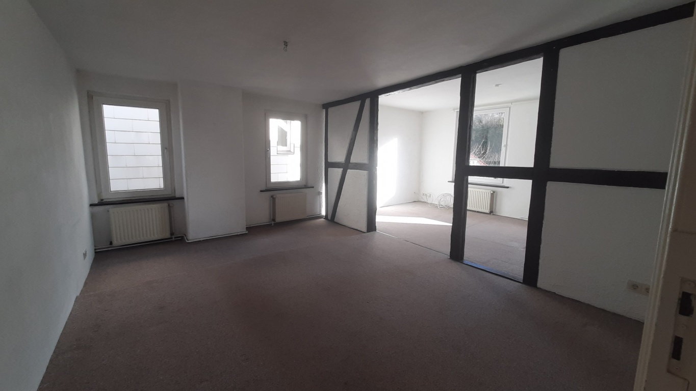 Helle 3-Zimmer-Dachgeschoss-Altbauwohnung in Lüneburg – Vor dem Neuen Tore, 21339 Lüneburg Weststadt – Vorschaubild 2