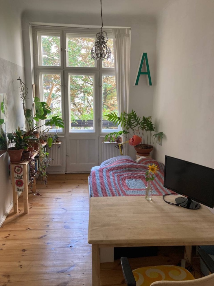 Gemütliches WG-Zimmer mit Balkon 24.7. - 28.8. - WG-Zimmer in Berlin ...