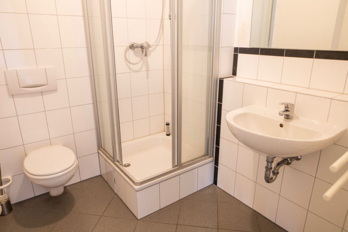 WG-Zimmer Südstadt Loestraße 21 - Badezimmer