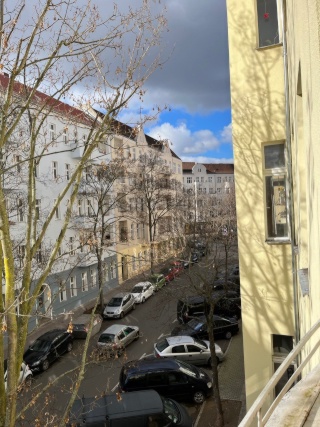 Neukölln: befristete ausgestattete 2-Zimmer-Wohnung/short-term furnished apartment: 24.08. - 14.09. (2026) — photo 1