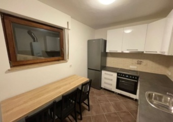 Anzeigenbild: 3er WG möblierte 19m2-WG-Zimmer in Höfen/Nürnberg