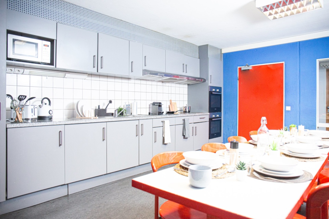 Home & Co – Easy Living | Möbliertes All-Inclusive Wohnen Home & Co – Easy Living | Möbliertes All-Inclusive Wohnen – Laerholzstraße 3, 44801 Bochum Querenburg – Vorschaubild 3