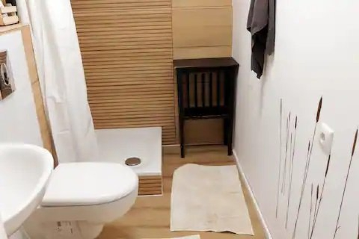 Ruhiges Dachgeschoßappartement, befristet – Zechenstr. 6, 51103 Köln Kalk – Vorschaubild 3