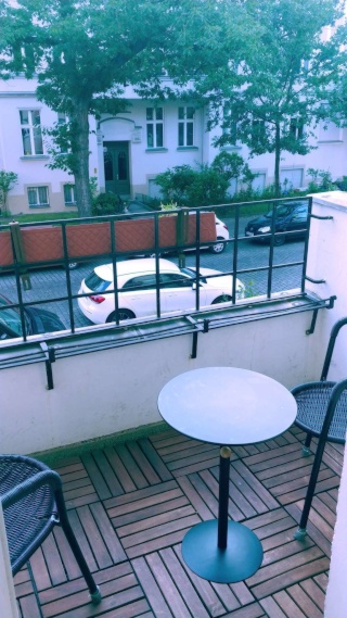 **SUBLET ONLY** Bright Comfortable APARTMENT — photo 1