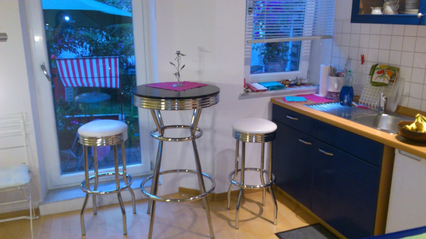 Flat Wunsch-flexibler Einzug noch im August möglich für 1 PERSON Allersbergerstrasse - Wohnen mit Zugang zur Terrasse, Gartenblick
