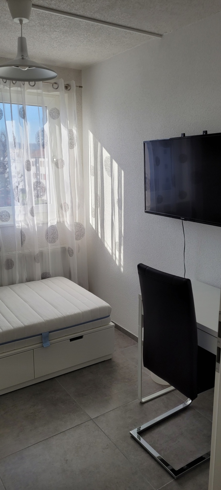 Rheinfelden Superschönes Zimmer mit neuen Möbeln in frisch renovierter