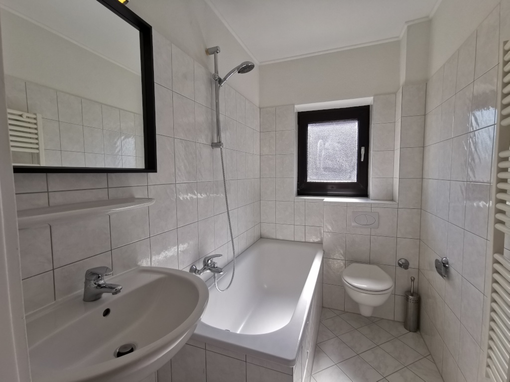 WG-Zimmer Stockum Amsterdamer Straße 40 - Badezimmer